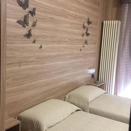 Hotel Il Fiordaliso Foresteria Busto Arsizio Exterior foto